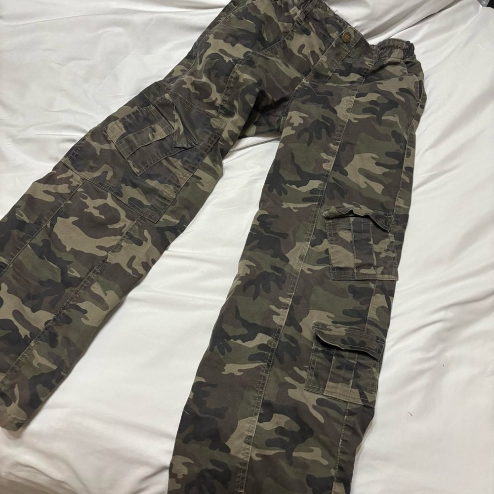 Y2K VINTAGE - Camouflage Cargo Pants